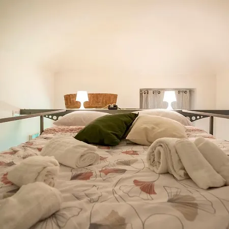 Lara Loft Centro Porta Susa * トリノ